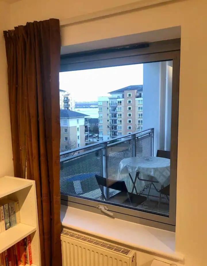 Room 1 Or 2 Ppl Near Excel, O2, Canary Wharf - 伦敦 外观 照片