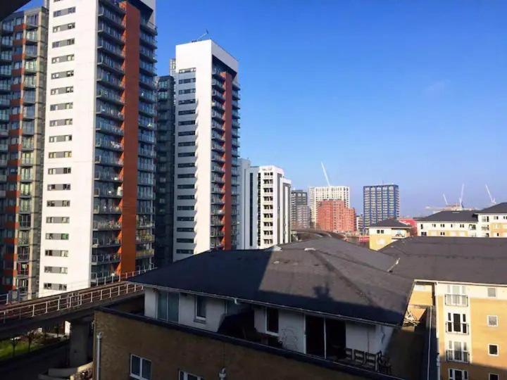 Room 1 Or 2 Ppl Near Excel, O2, Canary Wharf - 伦敦 外观 照片